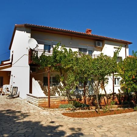 Apartment Valentina Ližnjan Exterior foto